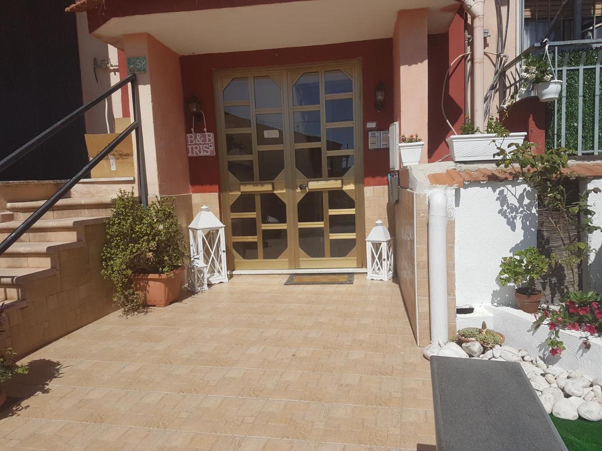 Iris Appartamenti Santa Maria La Carita Exterior photo